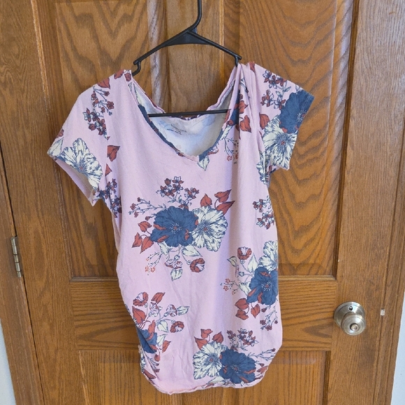 Tops - Bundle Of 5 Maternity Short Sleeve Tees